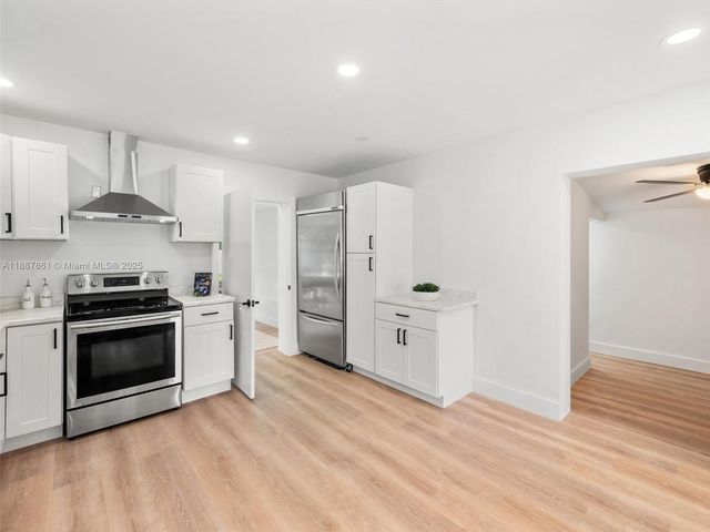 1135 N Andrews Ave, Fort Lauderdale, FL 33311