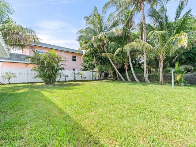 1135 N Andrews Ave, Fort Lauderdale, FL 33311