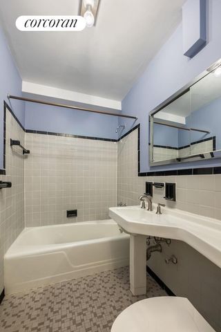 120 E 90th St Apt 2A, New York City, NY 10128