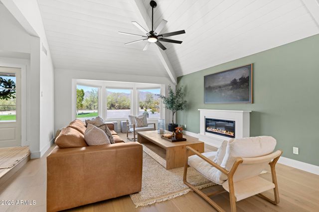 7031 N PERRYVILLE Road, Waddell, AZ 85355