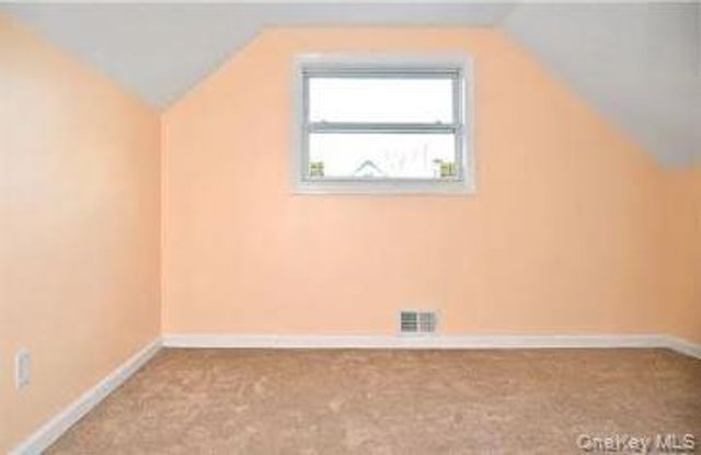 102 Applegate Drive, Central Islip, NY 11722