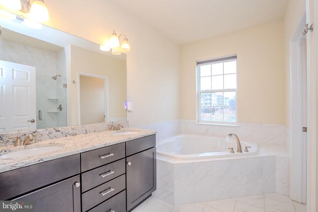 1802 YEARLING CT, Cherry Hill, NJ 08002