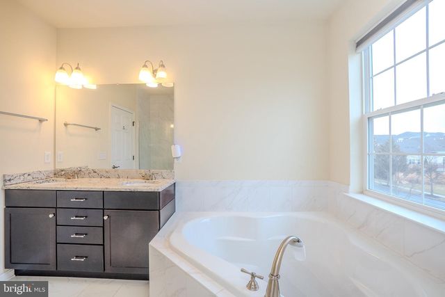 1802 YEARLING CT, Cherry Hill, NJ 08002