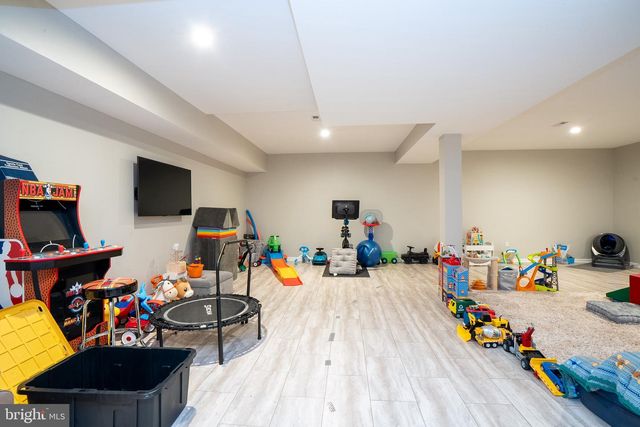 1802 YEARLING CT, Cherry Hill, NJ 08002