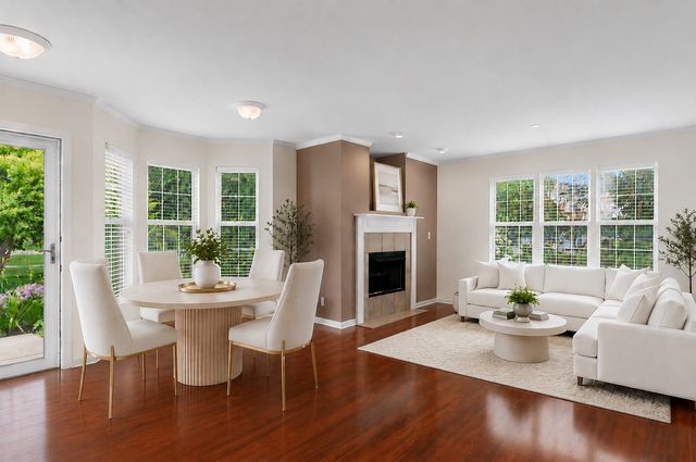 2911 Bartlett Court 104, Naperville, IL 60564