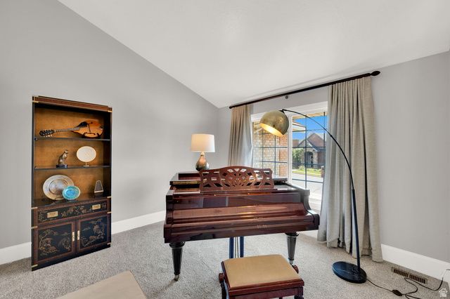 2137 E SUMMERWOOD DR, Layton, UT 84040