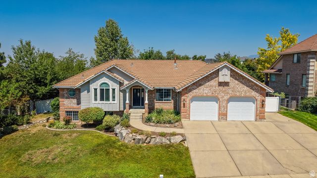 2137 E SUMMERWOOD DR, Layton, UT 84040
