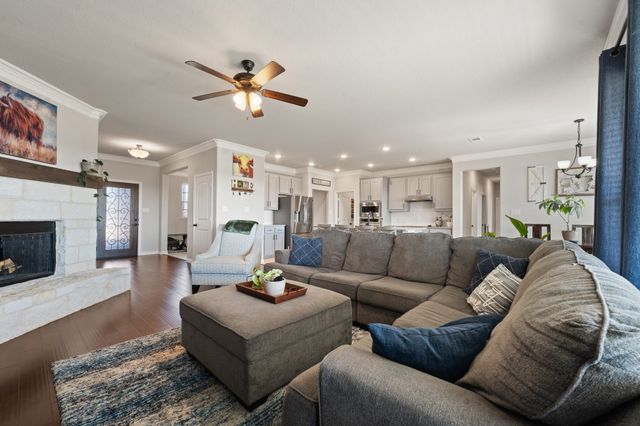 1128 Highland Road, Springtown, TX 76082