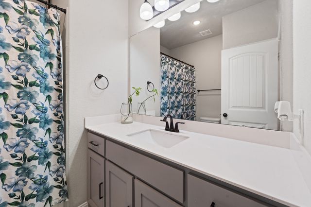 1128 Highland Road, Springtown, TX 76082