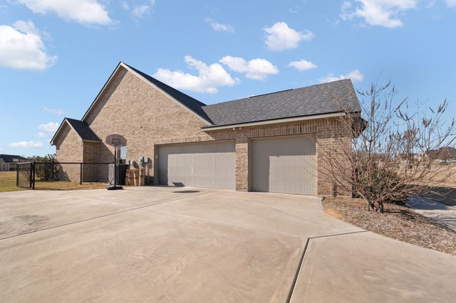 1128 Highland Road, Springtown, TX 76082