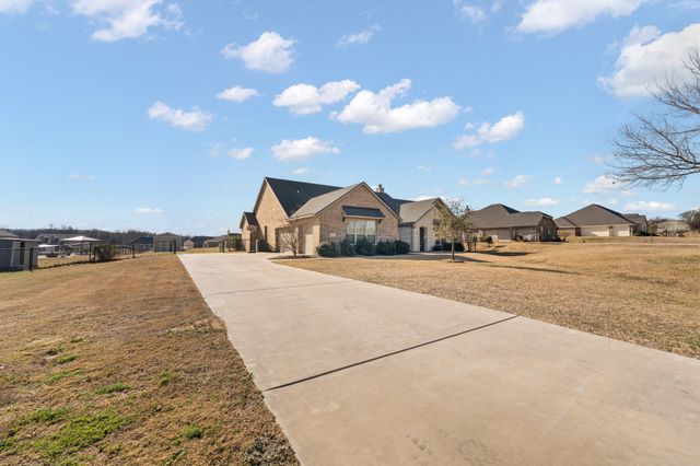 1128 Highland Road, Springtown, TX 76082