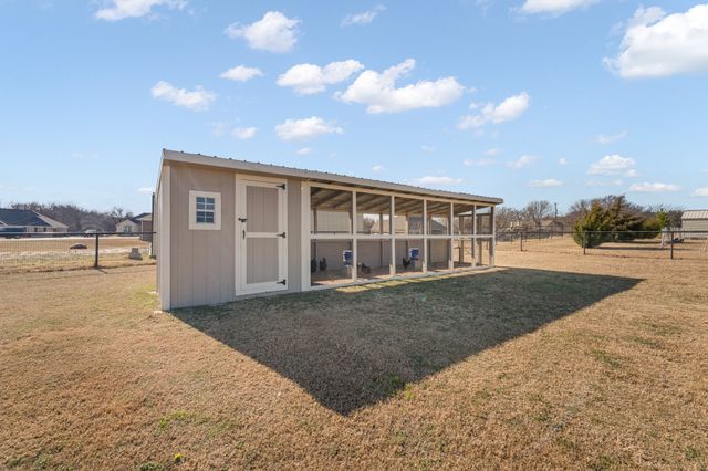 1128 Highland Road, Springtown, TX 76082