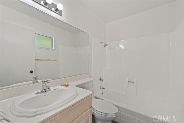 13543 Laurelhurst, Moorpark, CA 93021