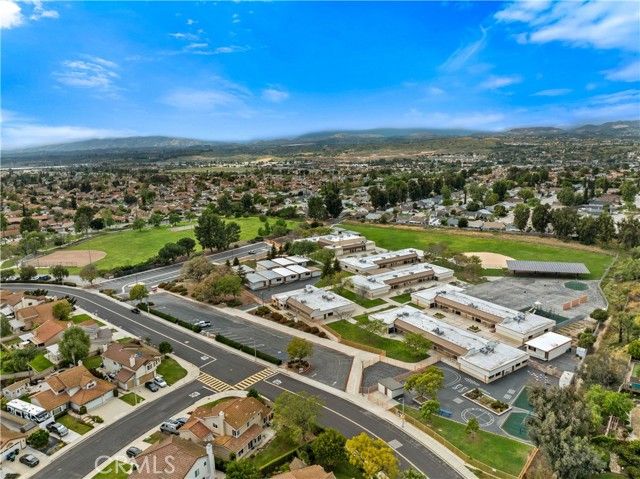 13543 Laurelhurst, Moorpark, CA 93021