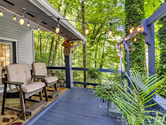 20 Seminole Drive, Maggie Valley, NC 28751