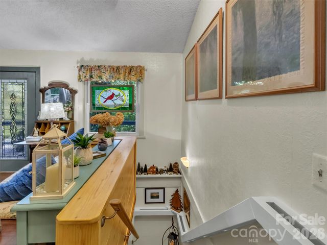 20 Seminole Drive, Maggie Valley, NC 28751