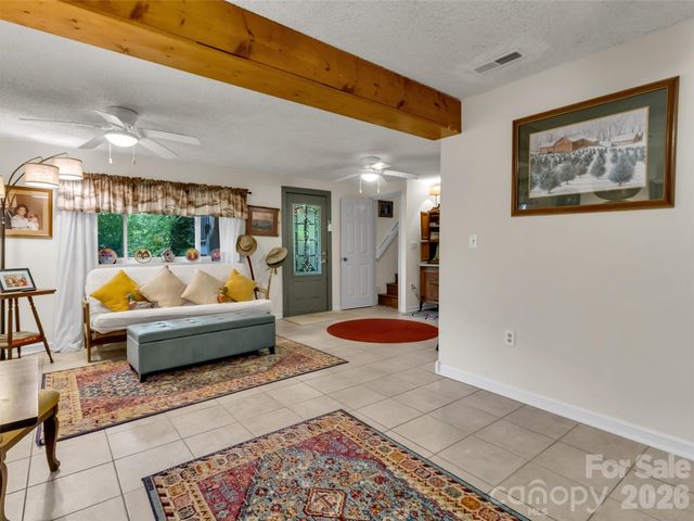20 Seminole Drive, Maggie Valley, NC 28751