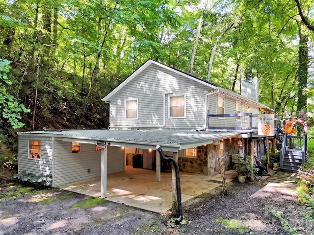 20 Seminole Drive, Maggie Valley, NC 28751