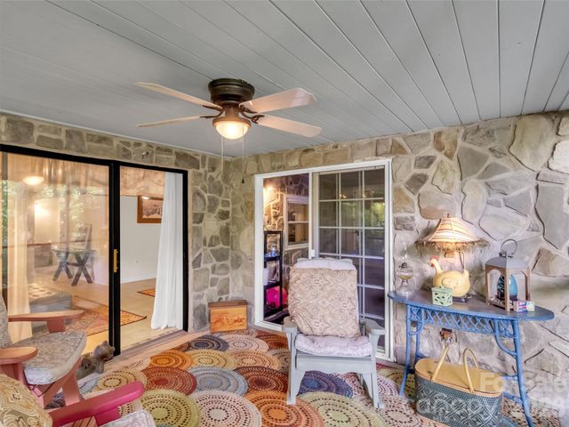 20 Seminole Drive, Maggie Valley, NC 28751