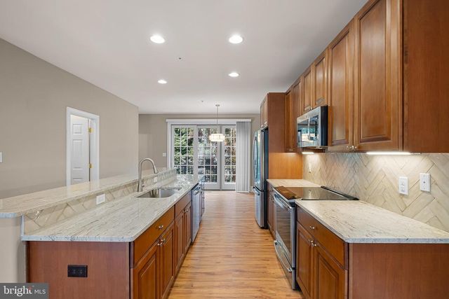 104 SUTTON WAY, Newark, DE 19711