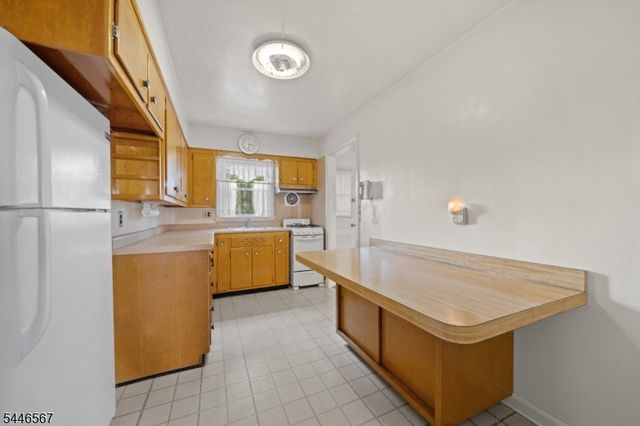 7 Freeman Pl, Nutley Twp., NJ 07110