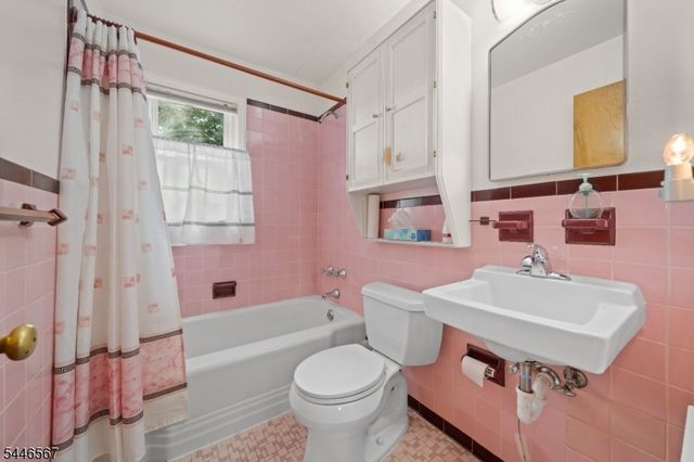 7 Freeman Pl, Nutley Twp., NJ 07110