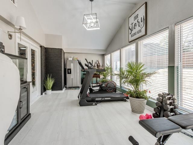 9920 Cottonwood Drive, Newalla, OK 74857