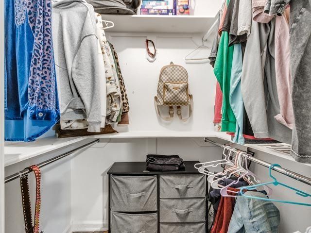 9920 Cottonwood Drive, Newalla, OK 74857