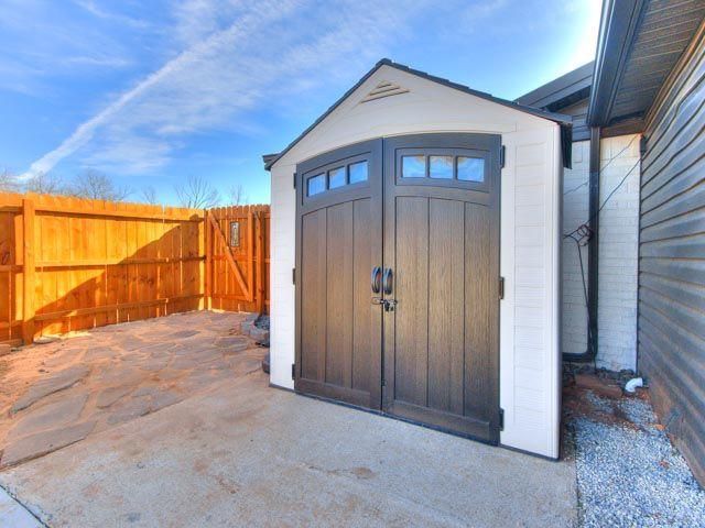 9920 Cottonwood Drive, Newalla, OK 74857