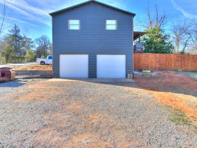 9920 Cottonwood Drive, Newalla, OK 74857