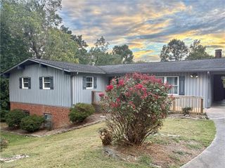 453 Ledford Circle, High Point, NC 27265