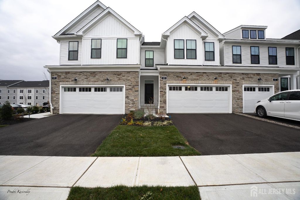 85 Mustang Drive, Manalapan, NJ 07726