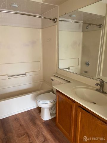 224 Waterford Drive, Edison, NJ 08817