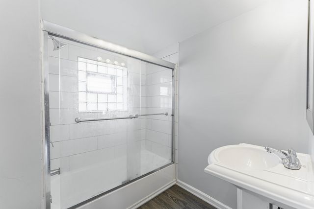 2116 S 21st Avenue, Broadview, IL 60155