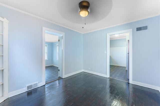 2116 S 21st Avenue, Broadview, IL 60155