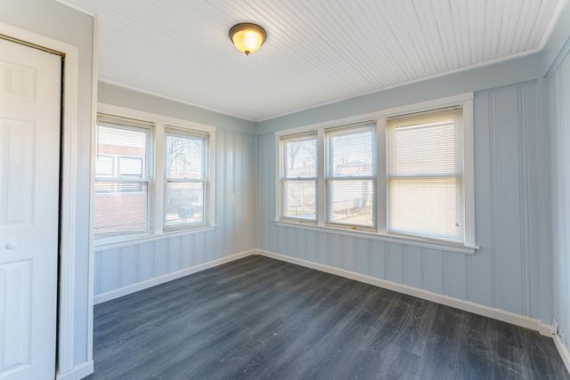 2116 S 21st Avenue, Broadview, IL 60155