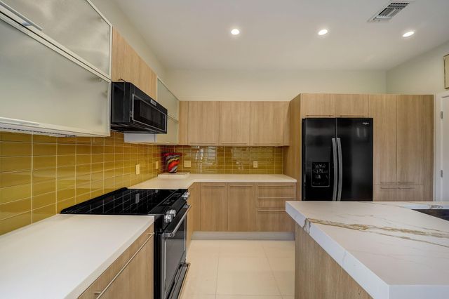 173 SE 1st Circle, Pompano Beach, FL 33060