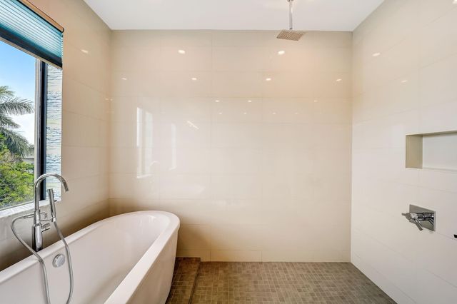 173 SE 1st Circle, Pompano Beach, FL 33060