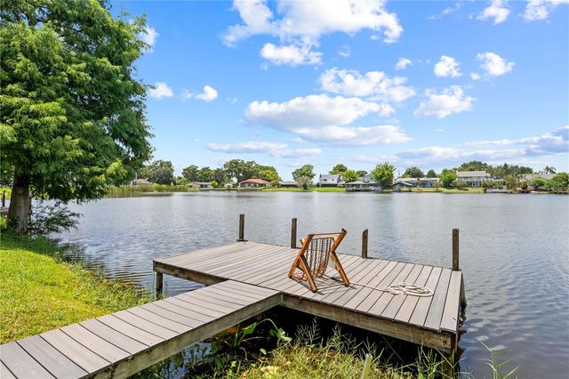 2705 EMERALD LAKE CT 2705, Kissimmee, FL 34744