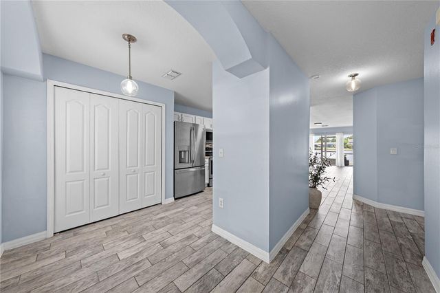 2705 EMERALD LAKE CT 2705, Kissimmee, FL 34744