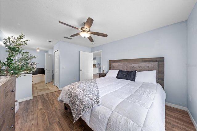 2705 EMERALD LAKE CT 2705, Kissimmee, FL 34744
