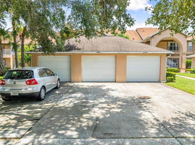 2705 EMERALD LAKE CT 2705, Kissimmee, FL 34744
