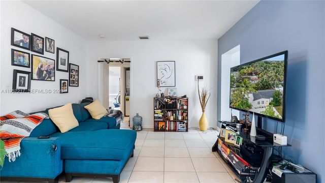 491 NW 108th Ter, Miami, FL 33168