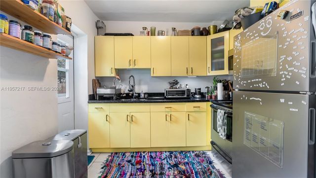 491 NW 108th Ter, Miami, FL 33168