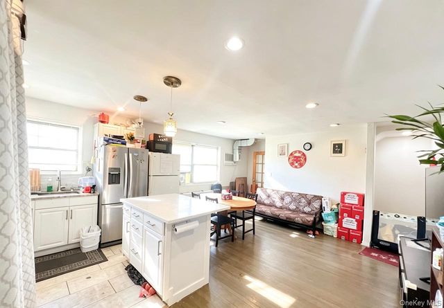 6946 138TH STREET B, Flushing, NY 11367