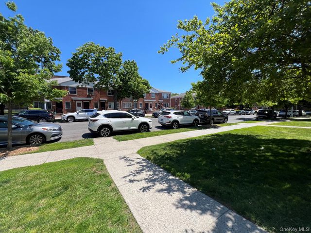 6946 138TH STREET B, Flushing, NY 11367