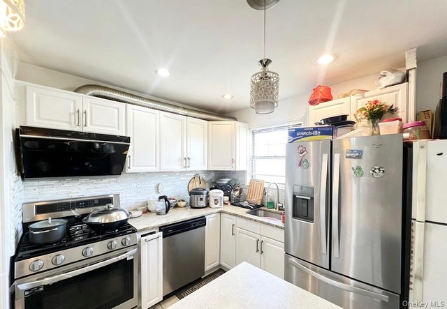 6946 138TH STREET B, Flushing, NY 11367