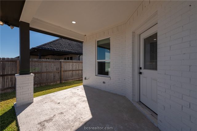 2908 Goldberg, Bryan, TX 77808