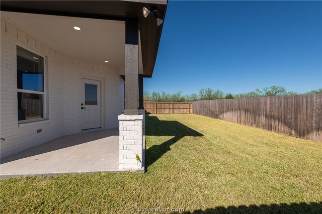 2908 Goldberg, Bryan, TX 77808