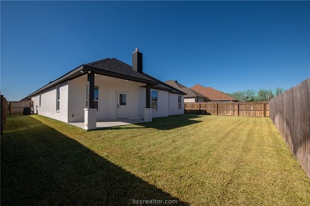 2908 Goldberg, Bryan, TX 77808